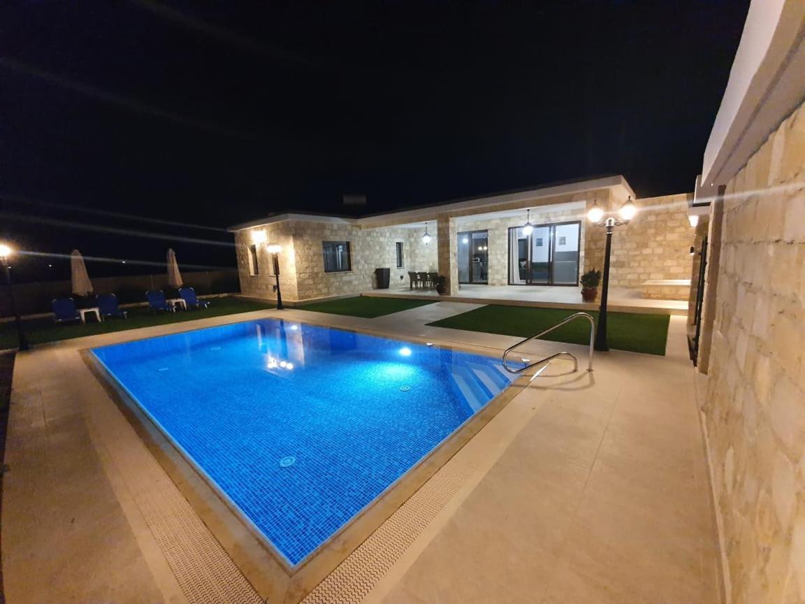 Villa Yermanina Jeroszkípu Kültér fotó