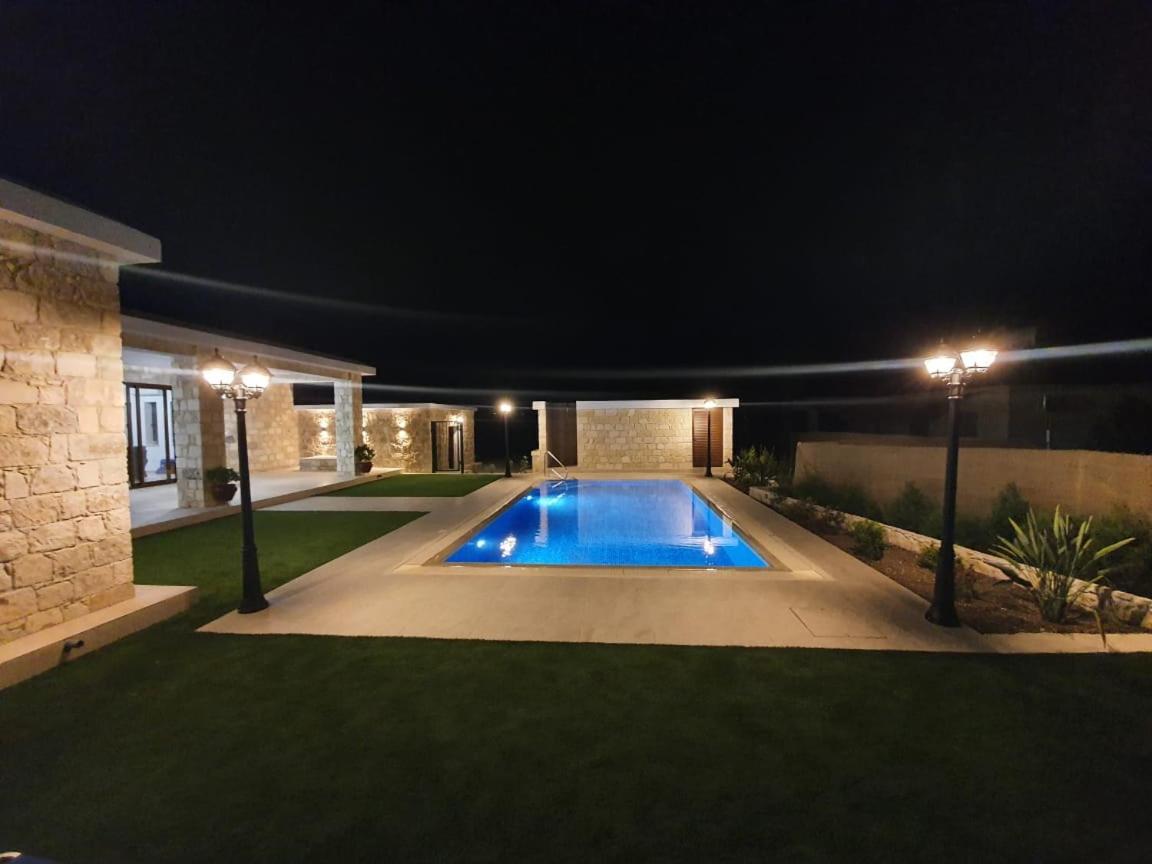 Villa Yermanina Jeroszkípu Kültér fotó