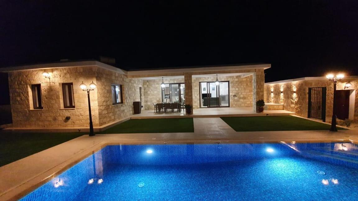 Villa Yermanina Jeroszkípu Kültér fotó